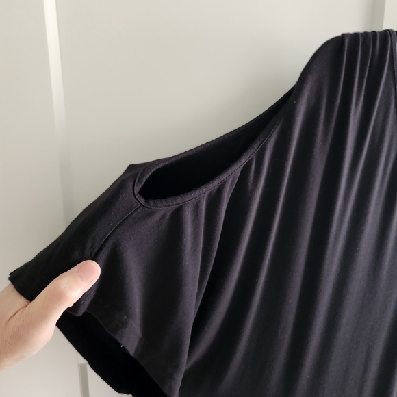 LOT OF 2 BloomChic Cold Shoulder Tops Plus Size 22 / 24 3x 1 Black 1 Grey - Picture 10 of 15